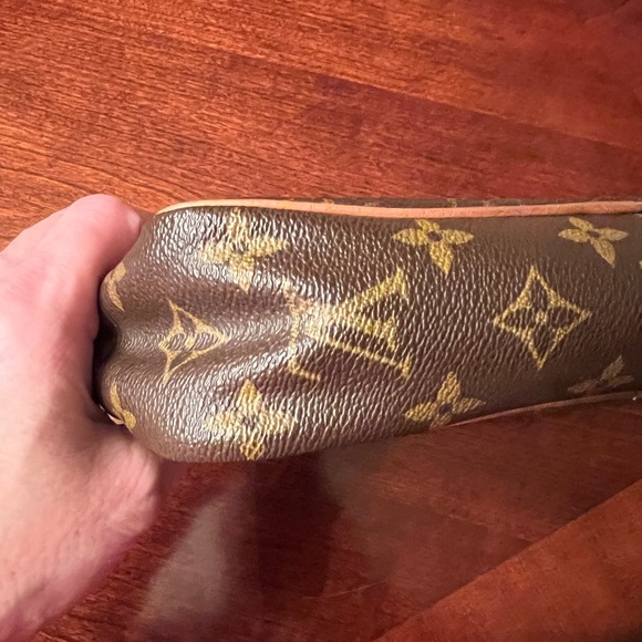 Louis Vuitton Monogram clutch Brown and Tan - Picture 12 of 17